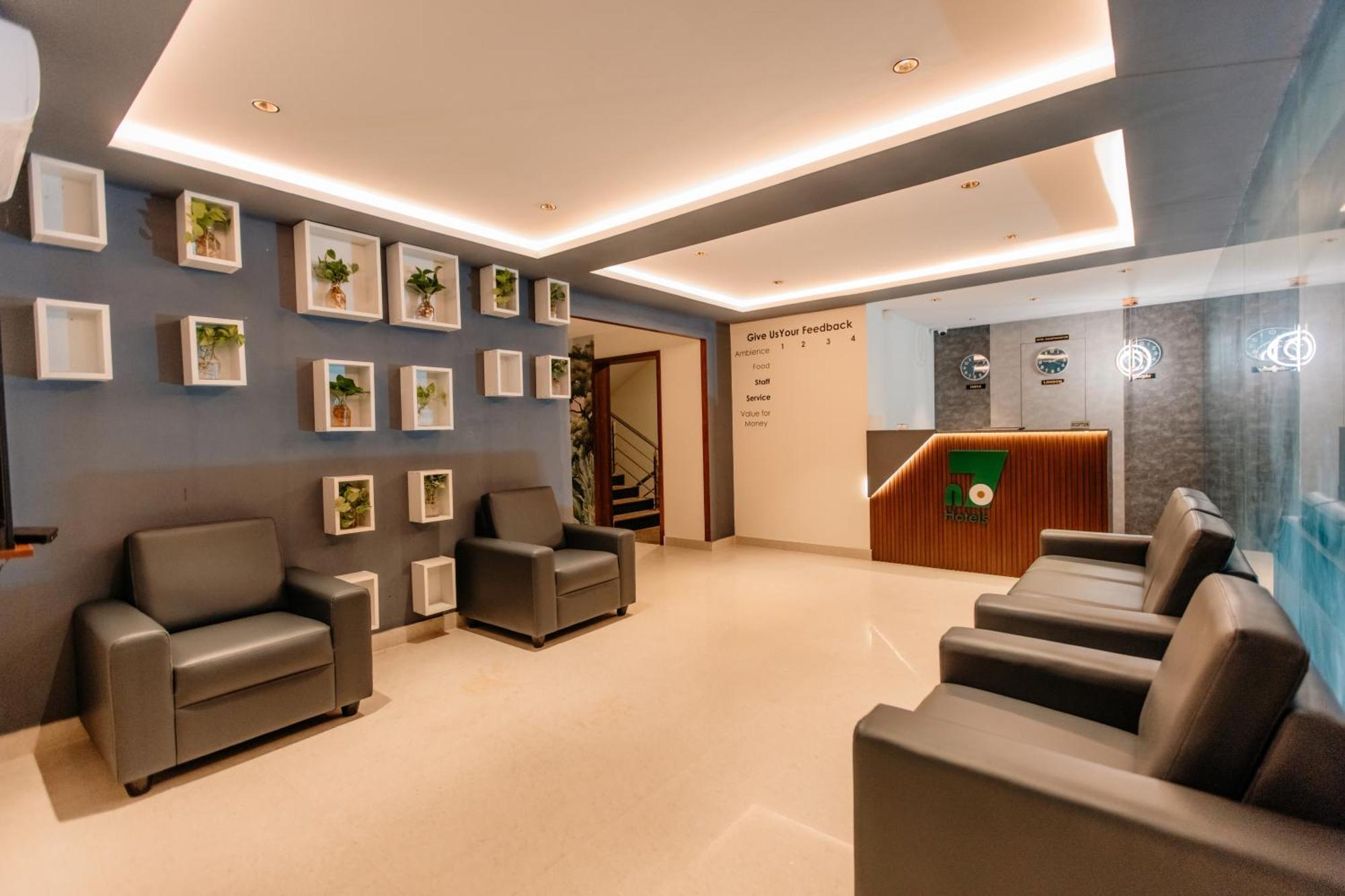No 7 Vista Hotell Bangalore Eksteriør bilde
